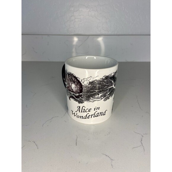 Alice in Wonderland Disappearing Cheshire Cat Mug Unemployed Philosophers Guild - Picture 1 of 4